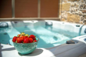 Anastasia & Marie luxury Residence with a big JACUZZI 1 minute from the sea